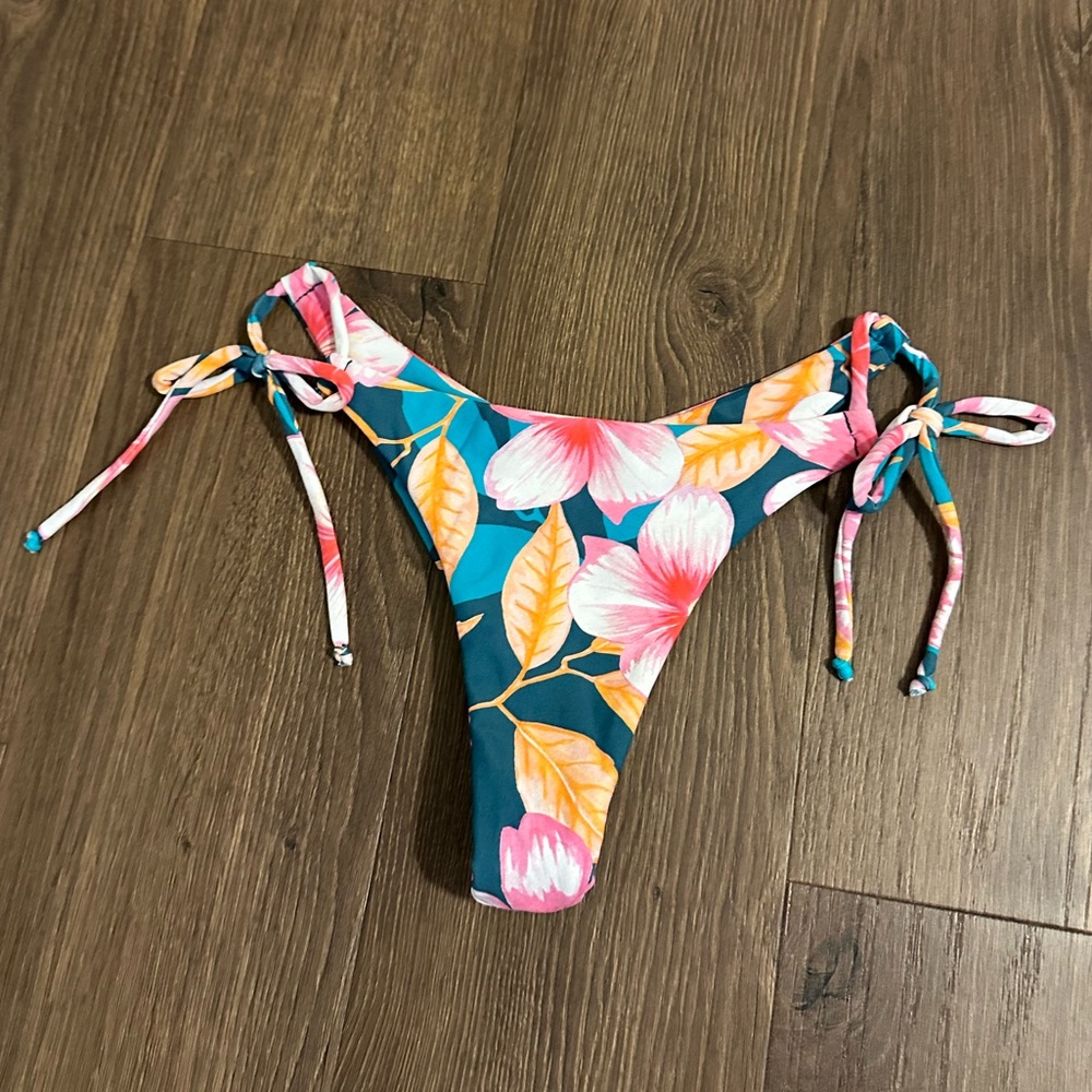 Midori Bikinis Small Clover Bikini Bottoms